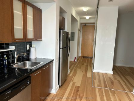 33 Mill Street #1103 - Photo 5