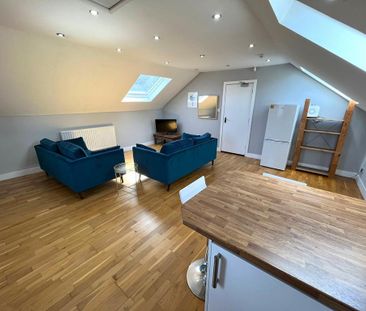 1 bedroom in a flat share to rent - Photo 3