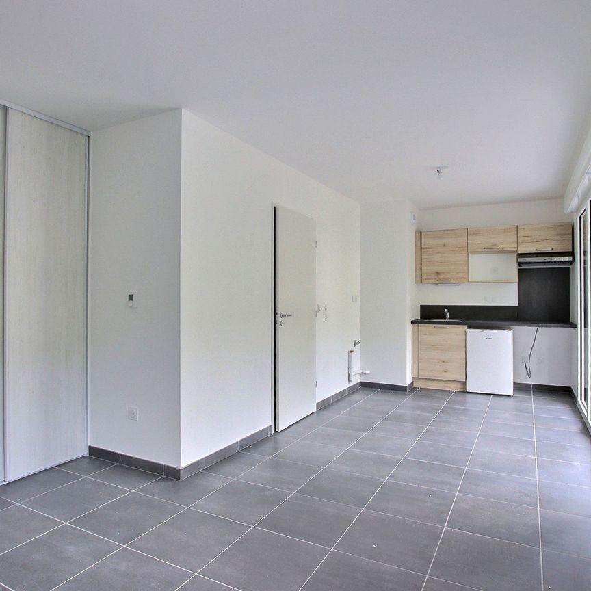 Location Appartement 1 pièce 32m² CLERMONT FERRAND 63100 - Photo 1