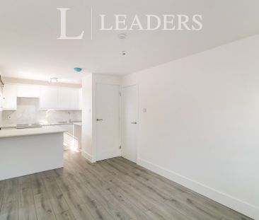 1 bedroom flat to rent Markwell Wood, Harlow, CM19 - Photo 3