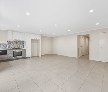 Situated In Quiet Canadian Location - Photo 2