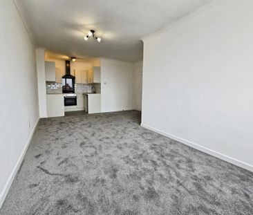 2 Bedroom Apartment to Rent in Baronson Gardens, Northampton, NN1 - Photo 4