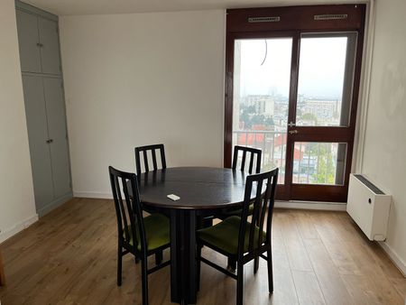 Apartment - Photo 3