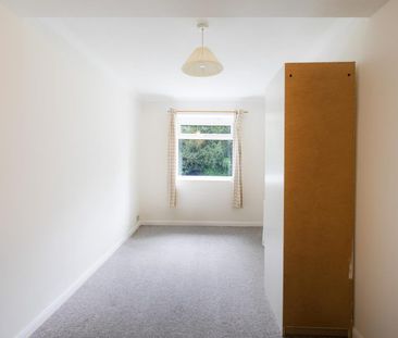 1 Bed Flat - Photo 1