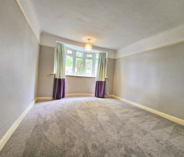 Parkway, Stockport - Photo 3