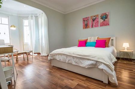 Carrer de Muntaner, Barcelona, Catalonia 08021 - Photo 4