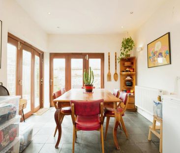4 bedroom terraced house to rent - Photo 1