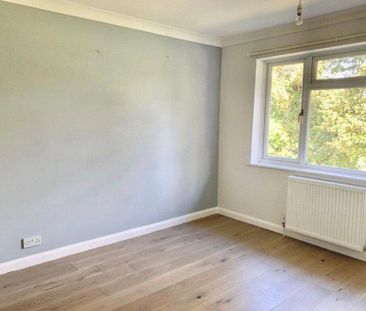 4 bedroom terraced house to rent - Photo 2