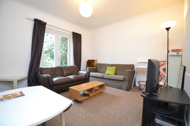 House share to rent - Photo 1