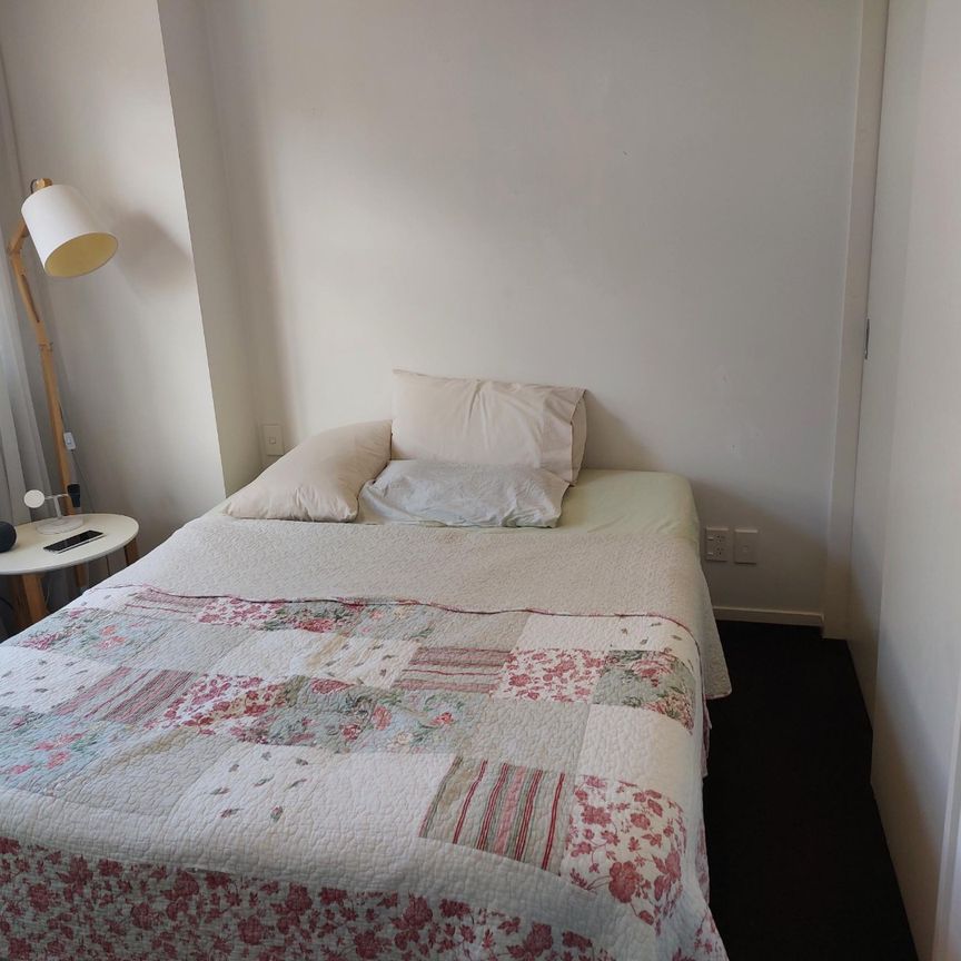 Furnished One Bedroom One Bathroom Parnell - Photo 1