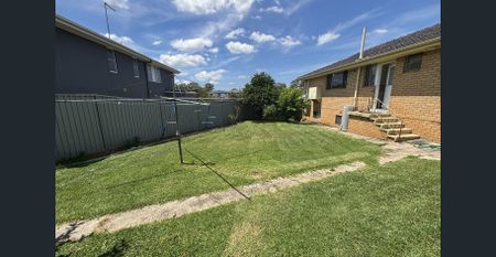 Beautifully Renovated 4-Bedroom Family Home in a Quiet & Convenient Location! - Photo 3