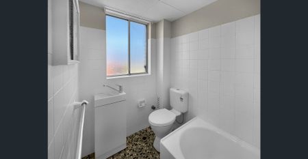 STYLISH 2-BEDROOM UNIT WITH COASTAL CHARM! - Photo 4