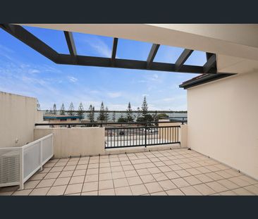 312/392-398 Marine Parade, Labrador, Qld 4215 - Photo 5