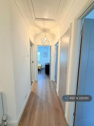 2 bedroom maisonette to rent - Photo 4