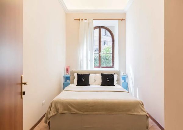 Via Cavour, Rome, Lazio 00184