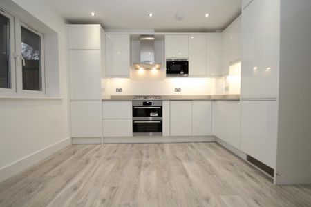 2 bedroom apartment to rent - Photo 4