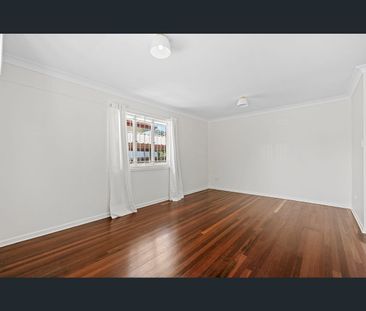 Stylish New Renovated Family Home - Photo 6