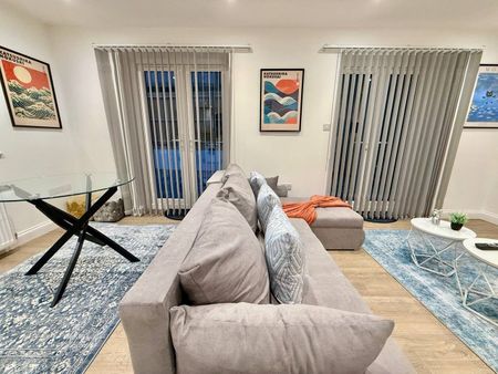 4 Bed Semi-Detached House, Rose Green, BS5 - Photo 5