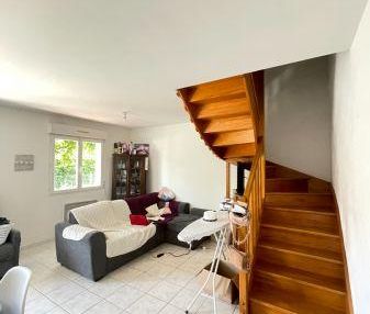 Location - Maison - 5 pièces - 95.00 m² - saint Etienne De Tulmont - Photo 2