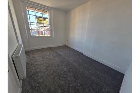 2 bedroom house share to rent - Photo 2