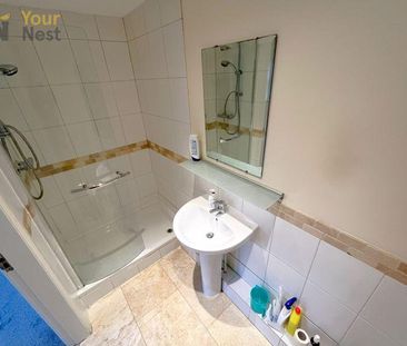 5 bedroom semi-detached house to rent - Photo 6