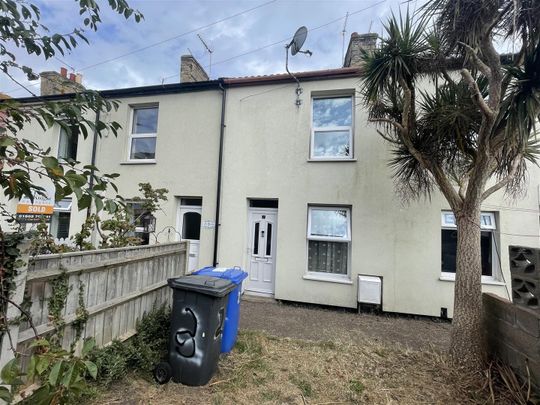 Bevan Street West, Lowestoft - Photo 1