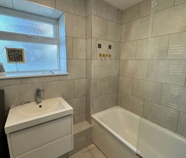 Room in a Shared Flat, The Homestead, N11 - Photo 4