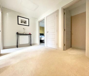 4 bedroom detached house to rent - Photo 2