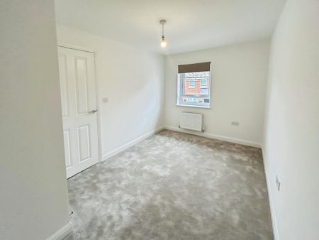 3 bedroom semi-detached house to rent - Photo 4
