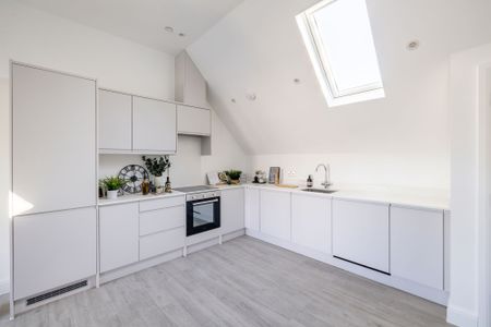 To Let 2 Bedroom Apartment - Photo 4
