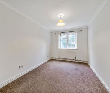 3 bedroom bungalow to rent - Photo 3