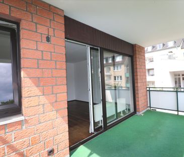 * RUHIG WOHNEN IM HERZEN VON CRAKAU * 3ZI-Wohnung mit Balkon, Bogenstr. - Photo 4