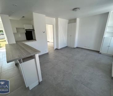 Location Maison 2 pièces 42m² MEHUN SUR YEVRE 18500 - Photo 3