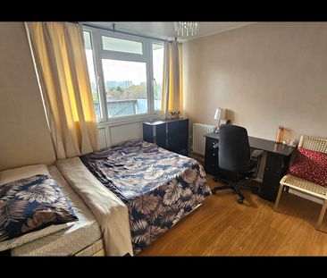 Room in a Shared Flat, Park Road North, W3 - Photo 1