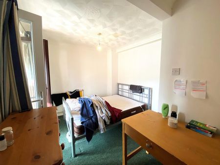 5 bedroom terraced house to rent - Photo 5