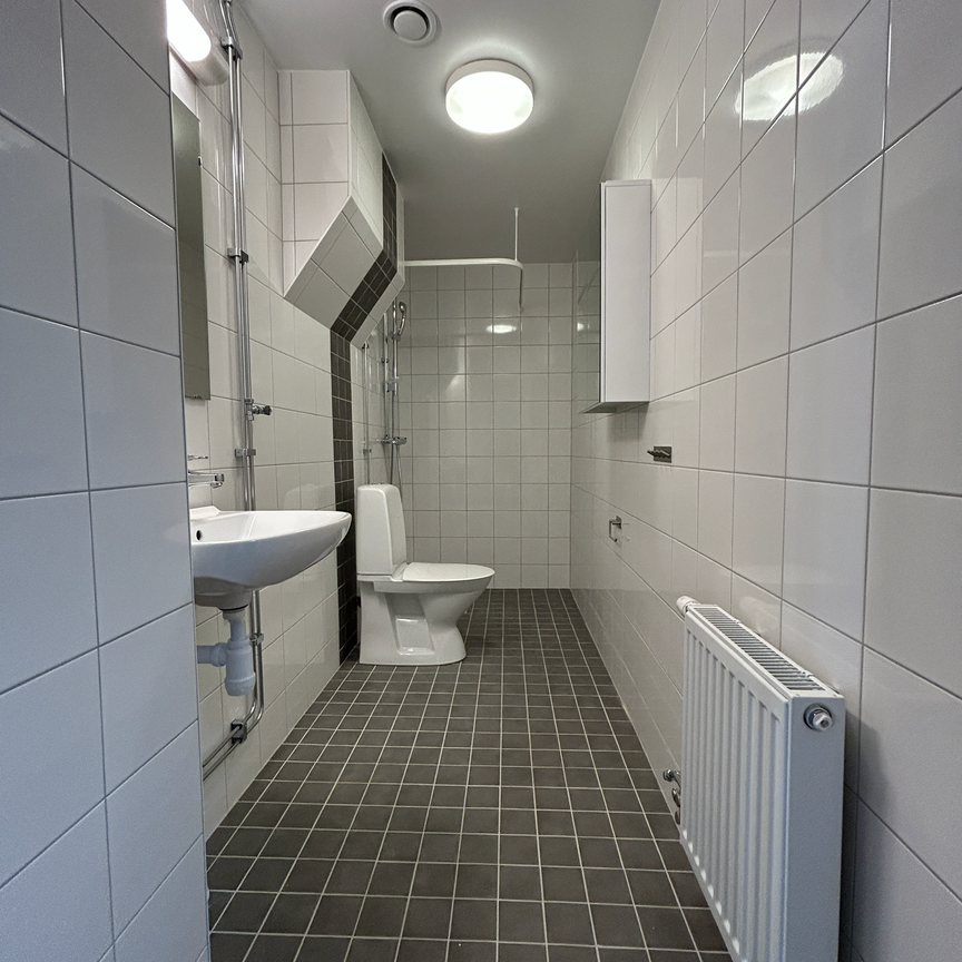 Enebygatan 11, Centrum Norr - Foto 1