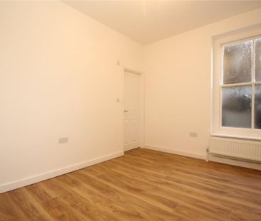 3 bedroom apartment to rent - Photo 6