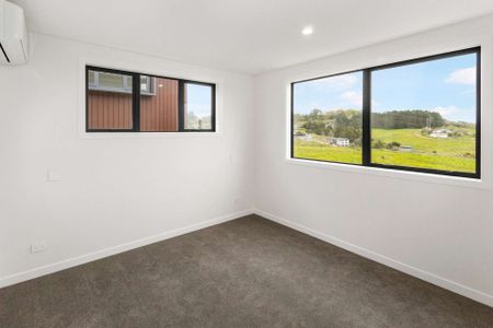 Brand New Family Home in Totara Park! - Photo 5