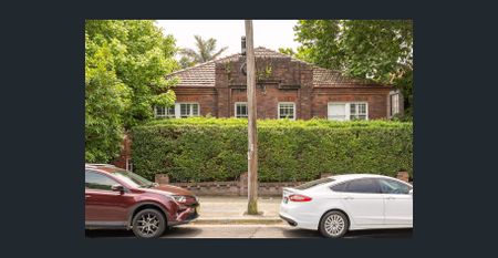 Renovated Art Deco apartment close to Five Ways - Photo 3