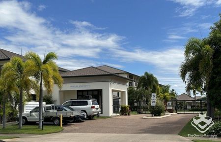 Three bedrooms, two bathrooms, ground floor apartment unit, West End, Townsville - Photo 2