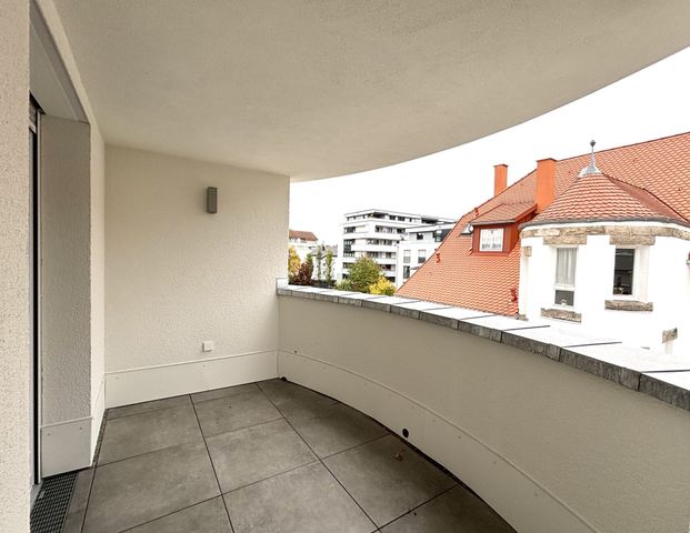 Moderne 3-Zimmer-Wohnung mit EBK, Loggia & großem Wohn-/Essbereich - Photo 1
