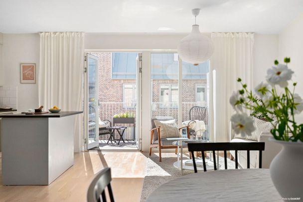 Önneredsvägen, Västra Frölunda - Photo 1