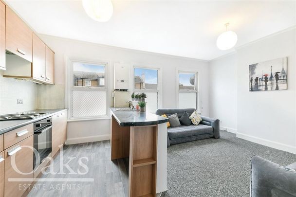 3 bedroom apartment to rent - Photo 1