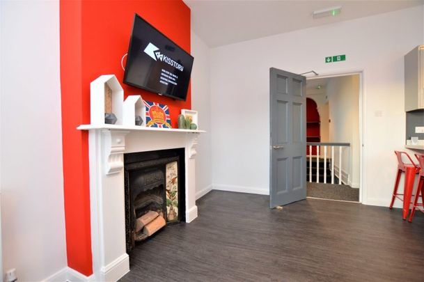 High Street, Gillingham - Photo 1