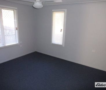 Great Size 4 Bedroom Home - Photo 4