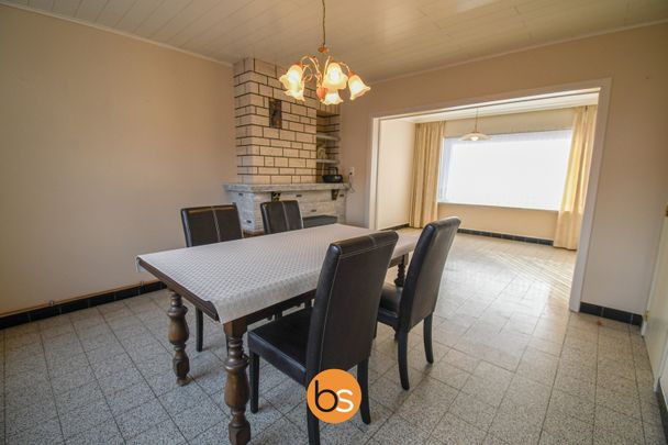 Rijwoning met garage en uitweg achteraan - Foto 1