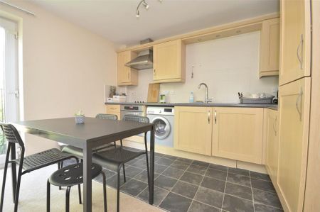 2 bedroom apartment to rent - Photo 5