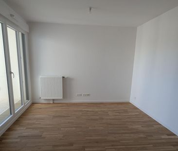 location Appartement T2 DE 45.3m² À ELANCOURT - Photo 3