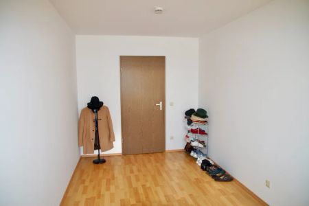 Schöne 4,5-Zi.-Whg. mit EBK und Balkon in Fürth Burgfarrnbach - Foto 3