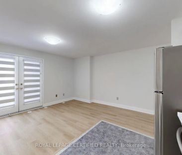 3985 Eglinton Avenue W #22 - Photo 1